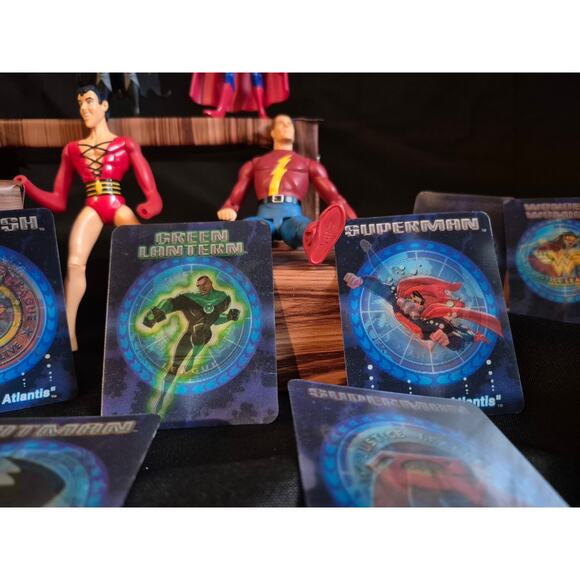 Justice League From DC Comics, Action Figures And Cards. - Picture 14 of 15